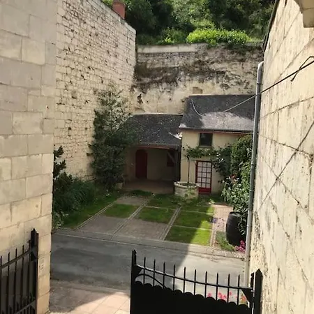 Ancien Pressoir, Semi-troglodyte Holiday home *